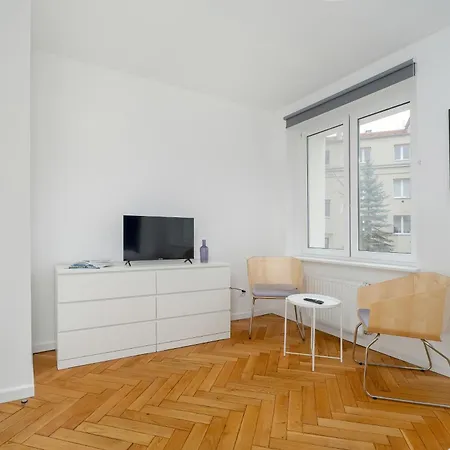 Rycerska With Parking By Renters Lägenhet Poznań