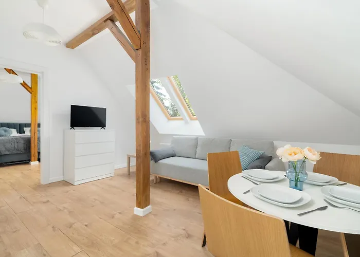 Rycerska With Parking By Renters * Познань