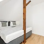 Rycerska With Parking By Renters Apartment