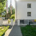 Rycerska With Parking By Renters * Poznan