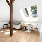 Rycerska With Parking By Renters Apartment