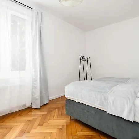 Apartment Rycerska With Parking By Renters *