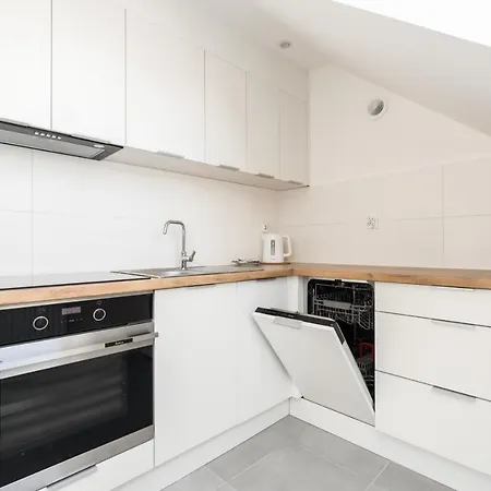 Rycerska With Parking By Renters Apartment *