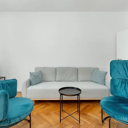 Apartment Rycerska With Parking By Renters