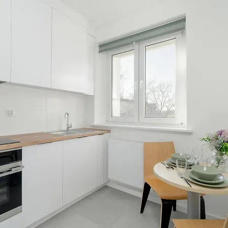 Rycerska With Parking By Renters Apartment Poznan