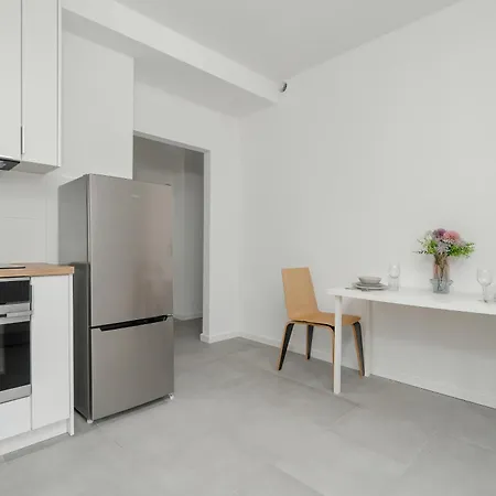Apartment Rycerska With Parking By Renters *