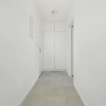 Rycerska With Parking By Renters Apartment Poznan