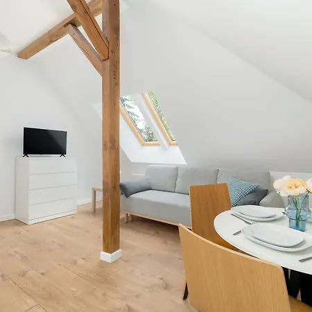 Rycerska With Parking By Renters * 포즈난