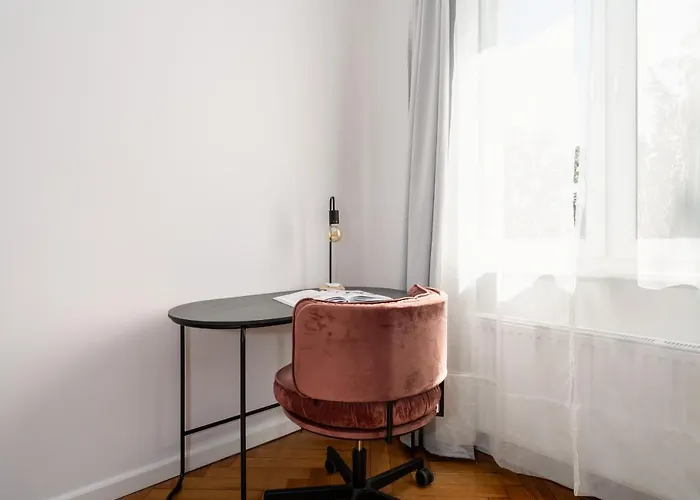 Rycerska With Parking By Renters 波兹南