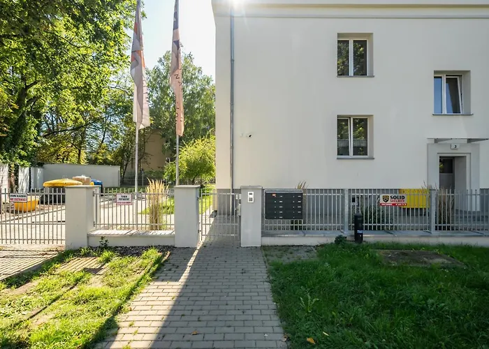 Rycerska With Parking By Renters * 波兹南