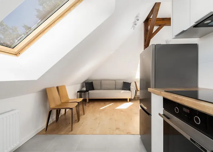 Rycerska With Parking By Renters 波兹南