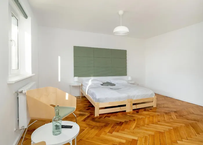 Appartamento Rycerska With Parking By Renters